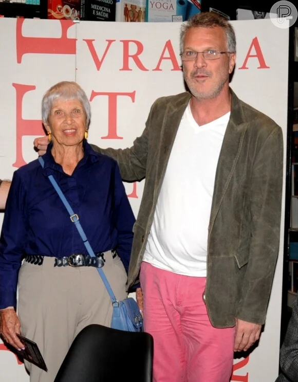 738794 pedro bial e a sua mae suzanne 580x0 3