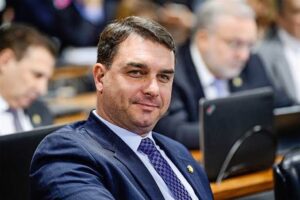 87701E8D4235w678h452