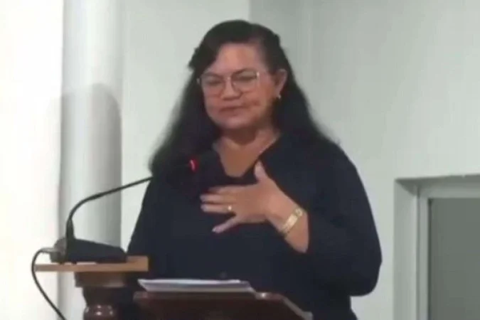 1 vereadora que aprova violencia contra a mulher 59327476