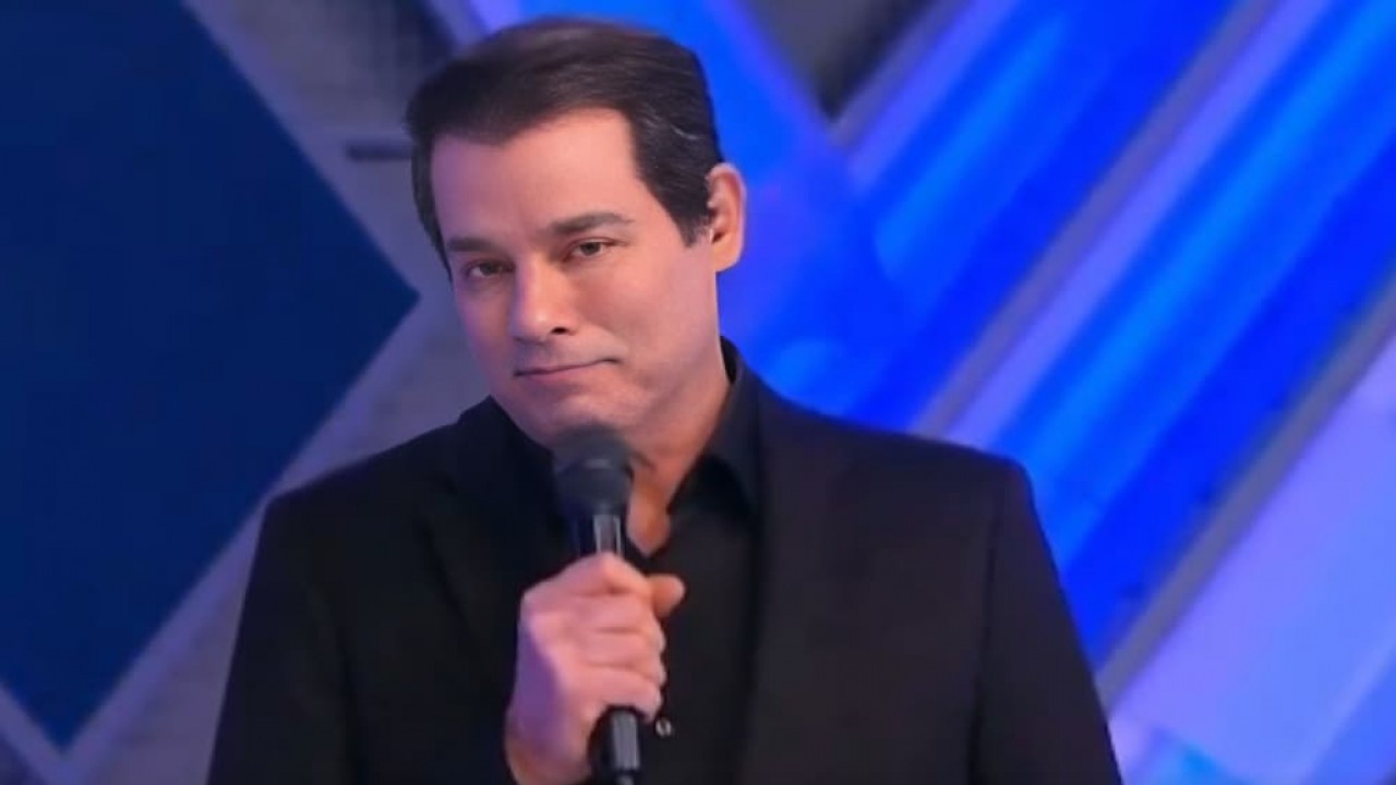 celso portiolli engole choro ao ouvir de silvio santos 2251