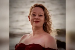 180d9a21 renee good 3x2