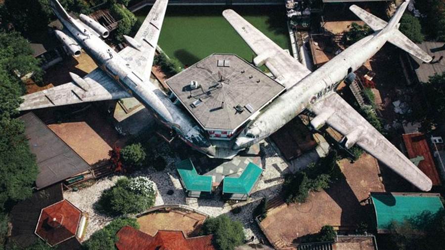 LUT0: Aviã0 acaba de ca1r em cima de várias casas deix…Ver mais