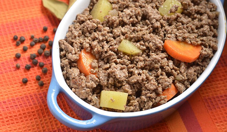 O Açougueiro Contou Este Segredo Ao Ser Demitido E As Vendas De Carne Moída Caíram, Ela É Feita Dos Test… Ver Mais