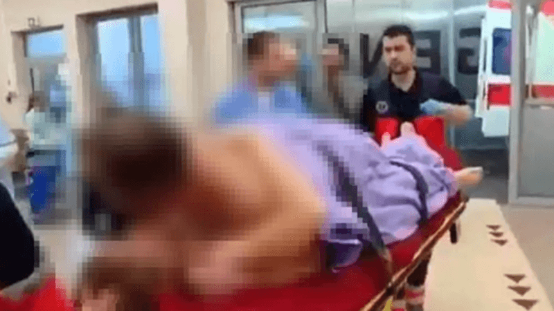 Casal confunde cola com gel íntim0 e vai parar em hospital, colou a… Ver mais