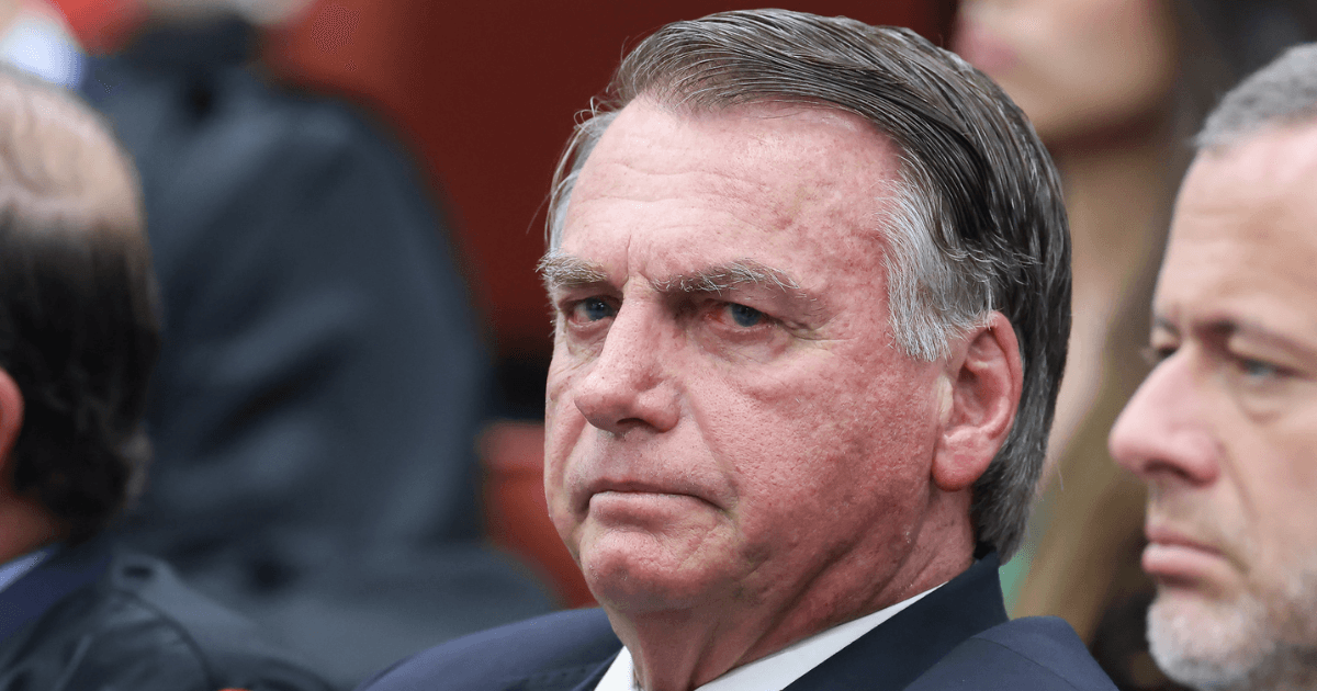 É o fim da família Bols0naro? Bols0naro e sua família são obrigados a fug!r de… Ver mais