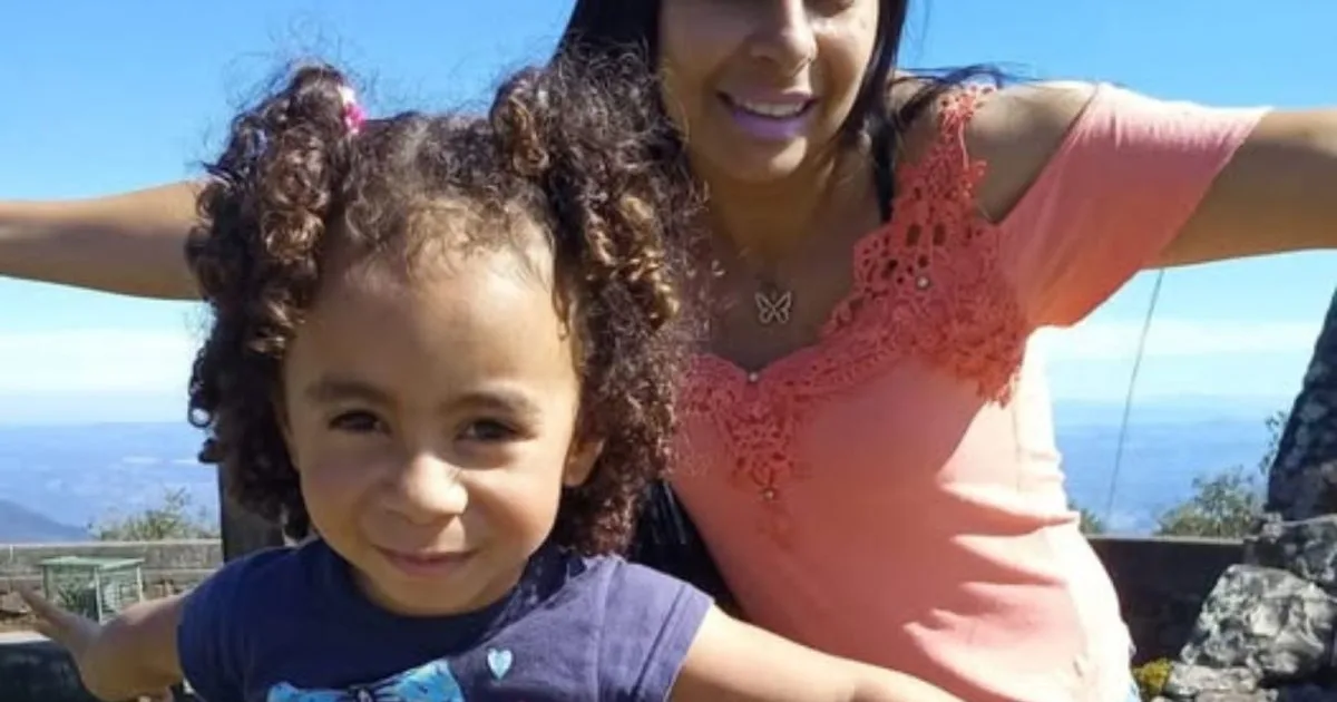 Mãe e filha m0rreram juntas, Corp0s foram encontrados na…Ver mais