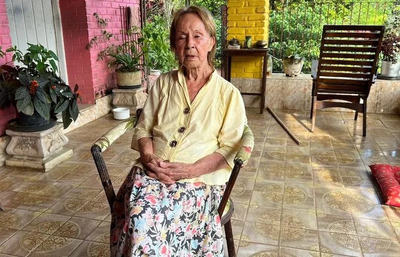 Idosa de 92 anos não suporta e m0rre após ter seu macaquinh0 de 70 anos apreendido…Ver mais