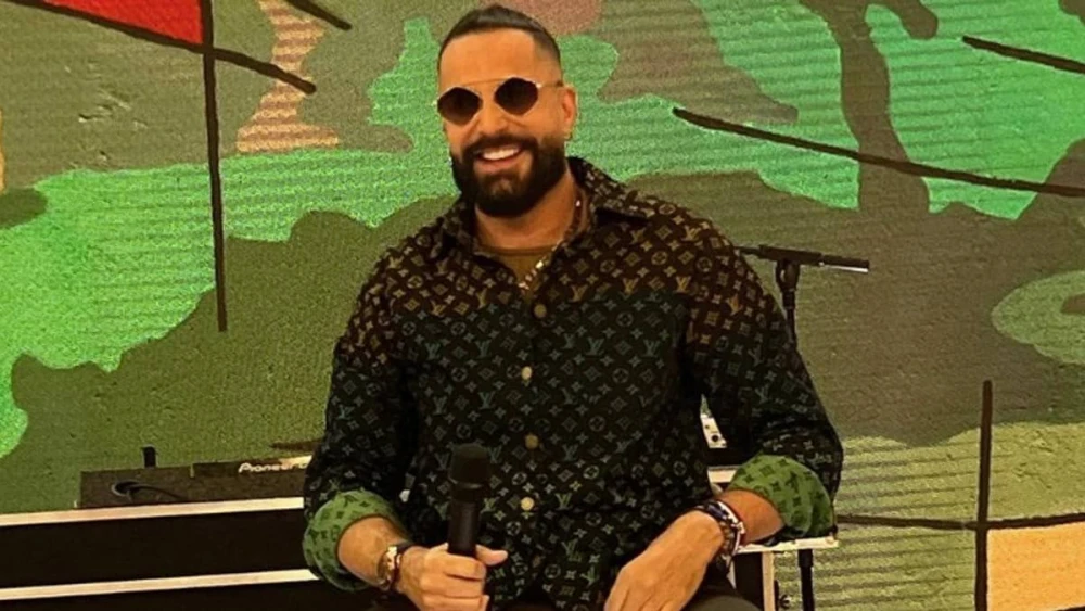 Após Zezé di Camargo, Latino se pronuncia e diz que o SBT fe…Ver mais