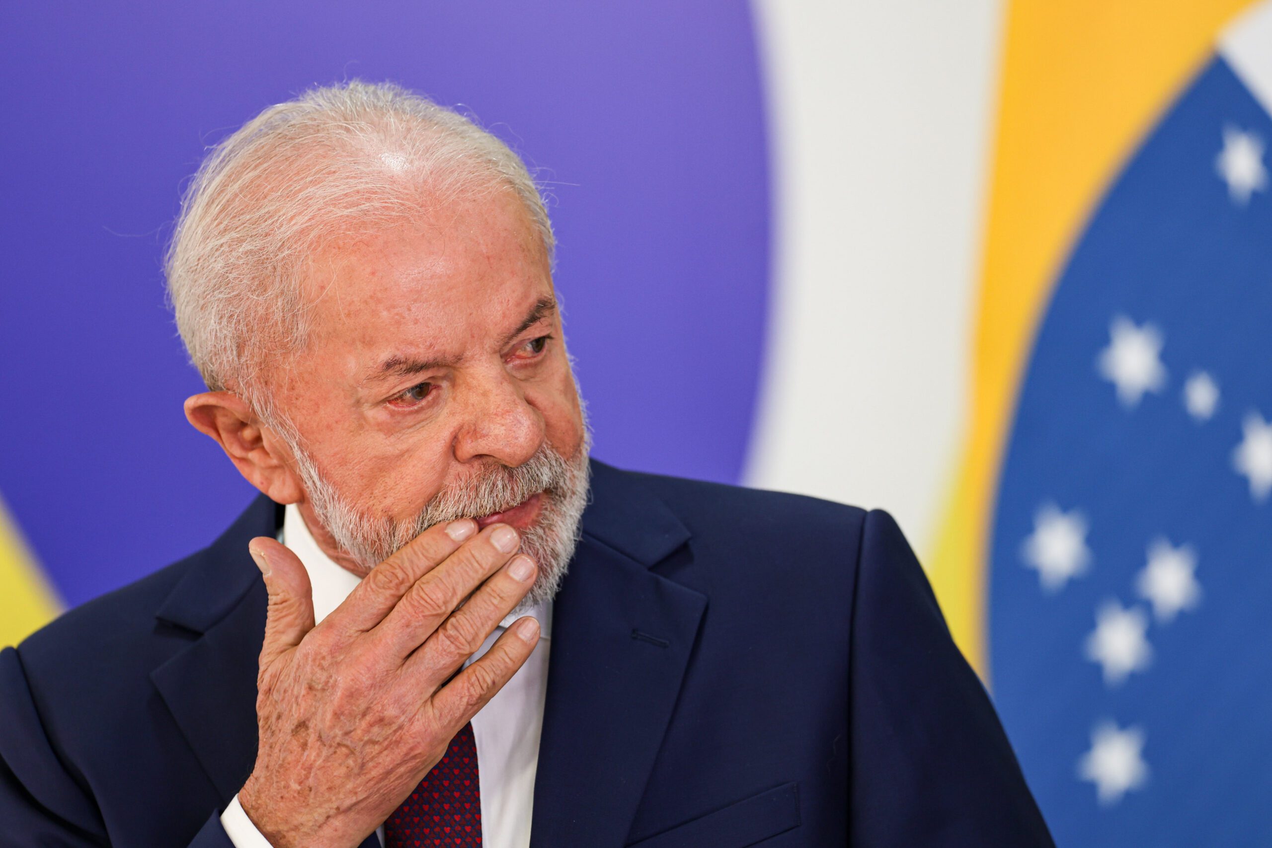 URGENT3! Lula é forçado a abandonar férias e montar QG secreto em Base M1litar Após Prisã0 De… Ler mais