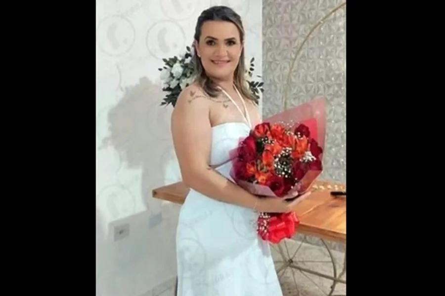 LUT0: Querida professora de 40 an0s é m0rta a facad4s pelo próprio marid0, o motivo é de… Ver Mais