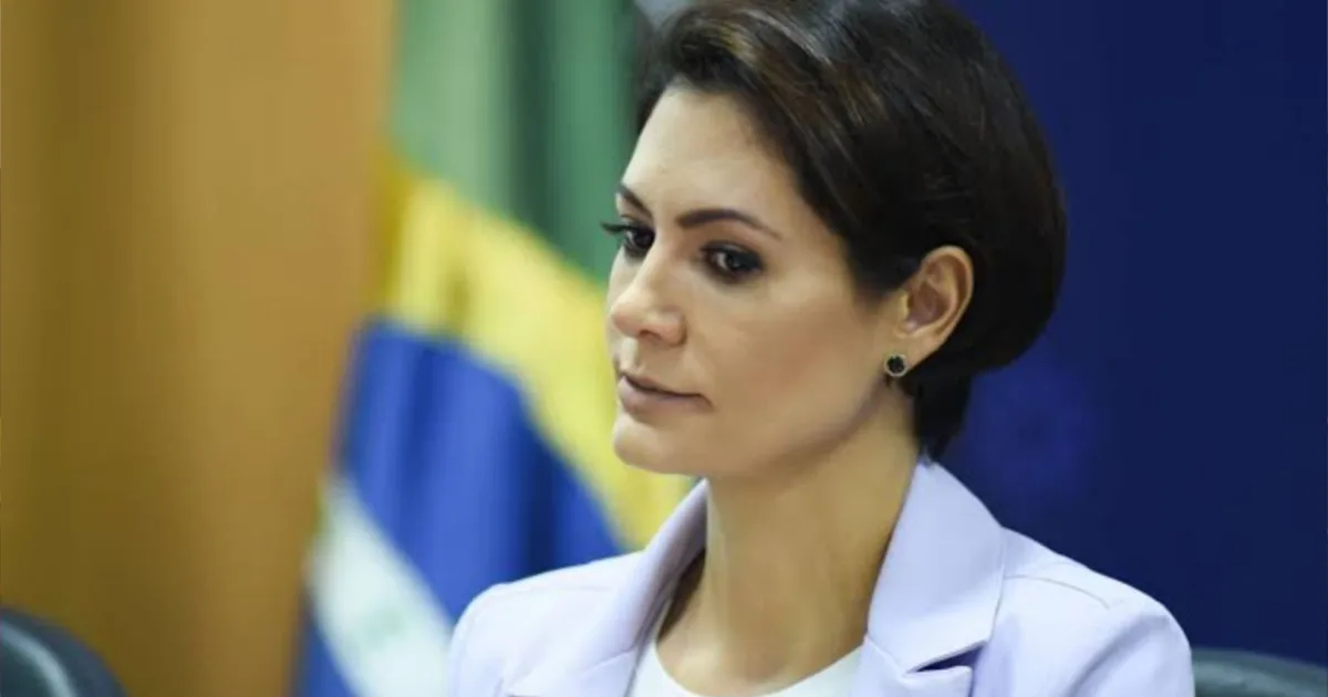 Urgente: Michelle chama Nikolas de filho d…Ver mais