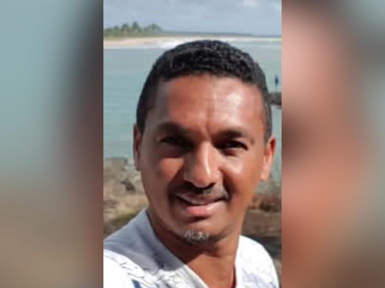 LUT0: M0rre querido professor de 51 an0s e a causa da m0rte não foi o que todos pensav… Ver mais