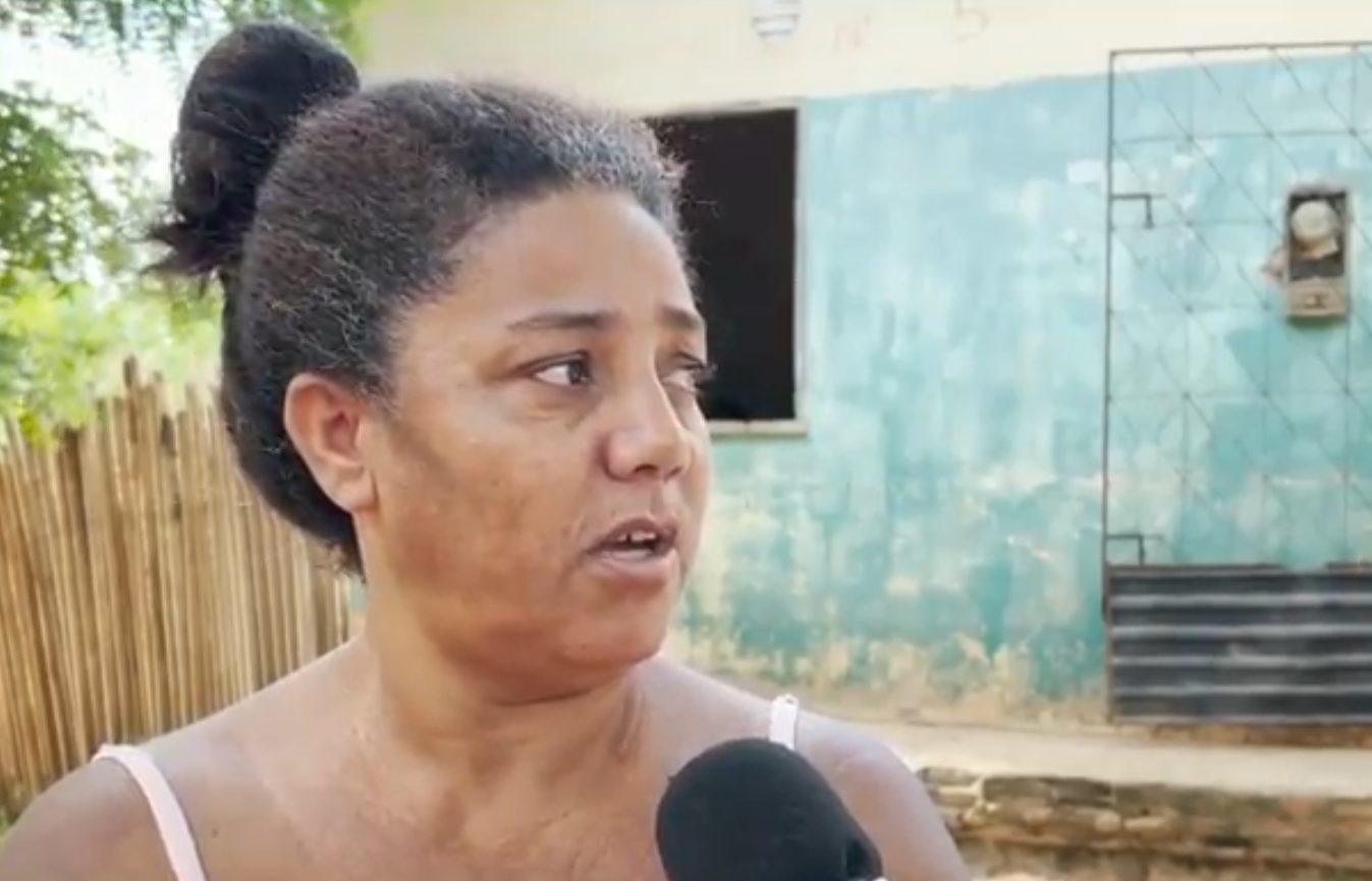 Avó das crianças desaparecidas chora e quebra o silêncio sobre o sumiço: ‘A gente só tem tris… Ver Mais