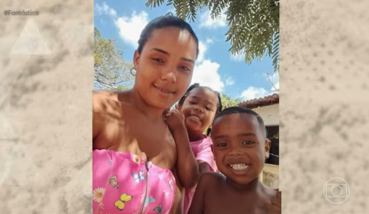 Urgente: Mãe de Crianças Desaparecidas Recebe PIX de 35 Mil e Polícia Descobre Que o Dinheiro Veio de… Ver mais