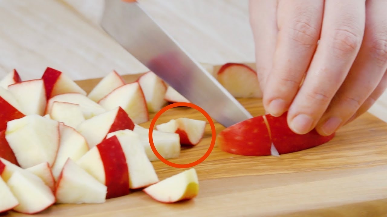 TR4GÉDIA: Menino de 1 ano perde a v!da de forma terr1vel após comer uma maç… Ver mais