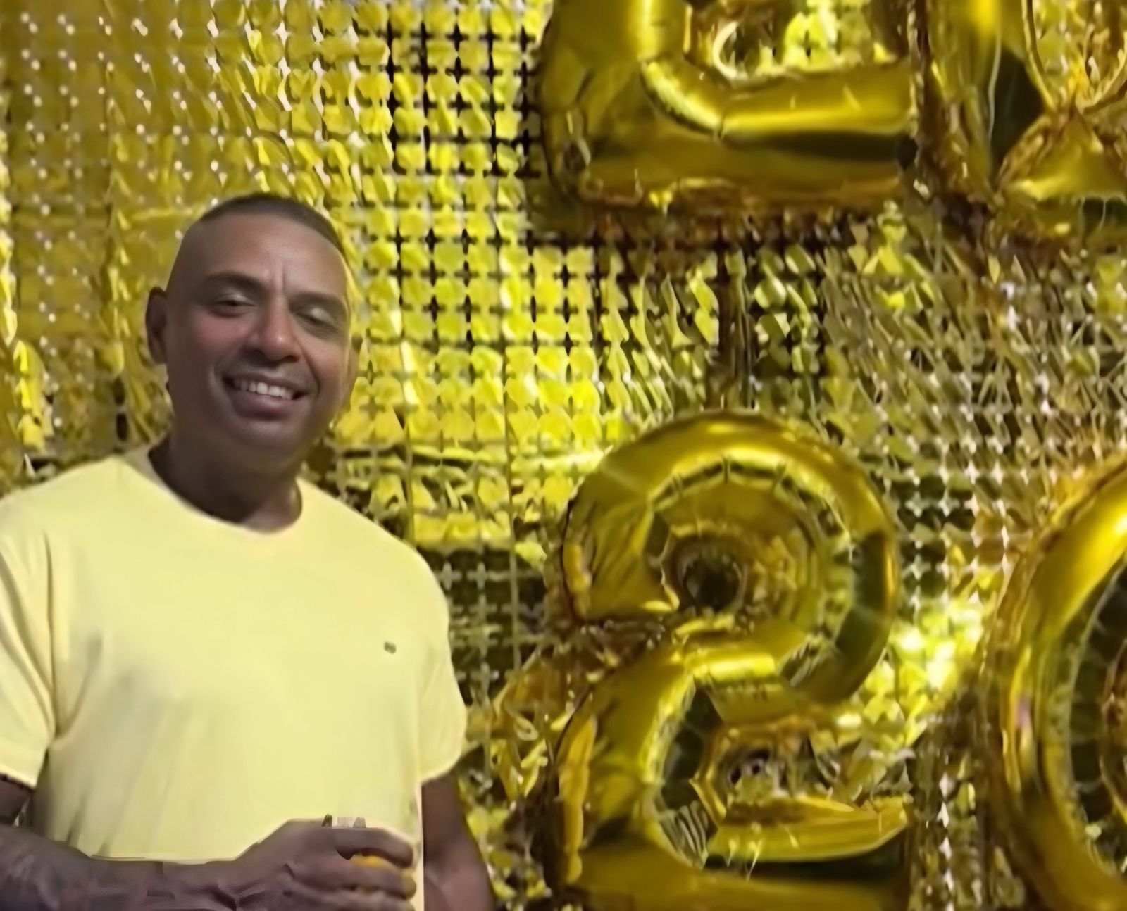 Pai de família é ass4ssinad0 com 7 tir0s na frente do filho ao tentar apartar… Ver mais