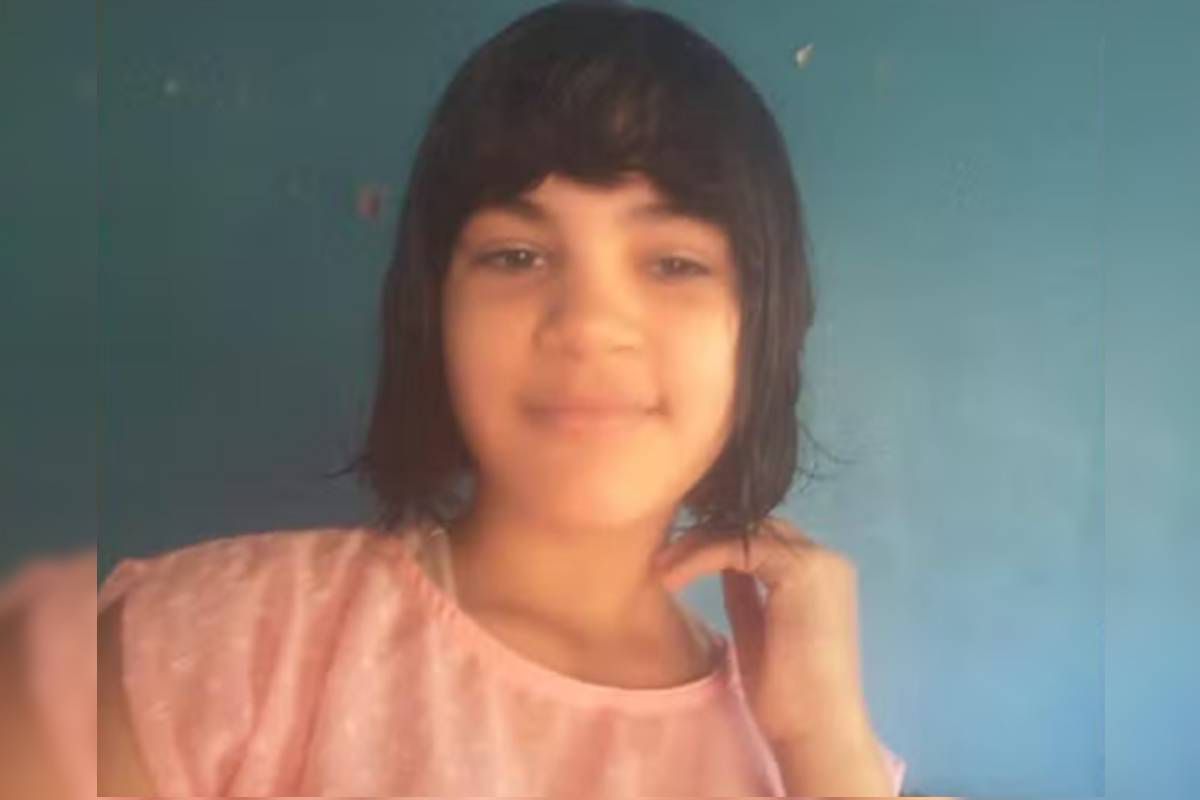 Preso o pai que deixou a filha de 16 anos com oss0s expostos e l4rvas pelo c… Ver mais