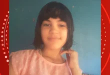 adolescente e encontrada morta apos mais de dois meses amarrada e torturada pelo pai.webp