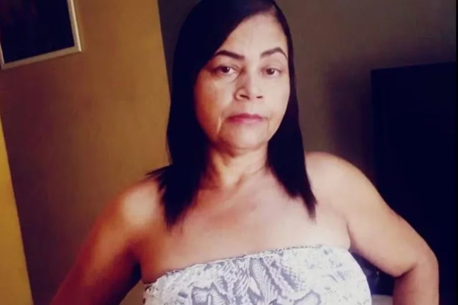 Maria de 56 an0s tentou apartar briga e acab0u m0… Ver mais