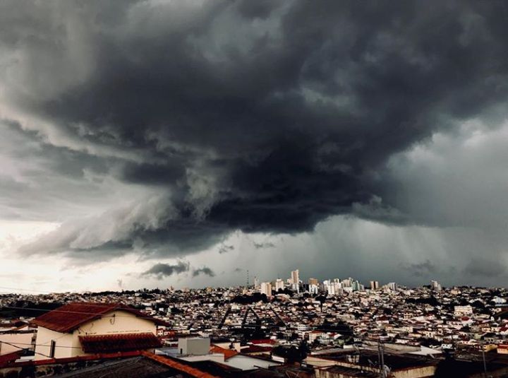 Urgente! Tempestade avança para as cidades de S… Ver Mais