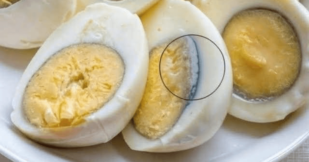 Se o ovo tiver um anel verde na gema, saiba o que isso realmente significa… Ver mais