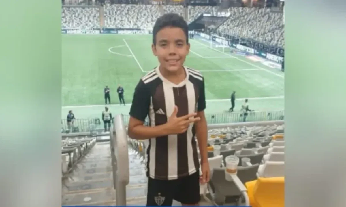 LUTO: Menino de 11 anos morre após trave cair sobre sua… Ver Matéria