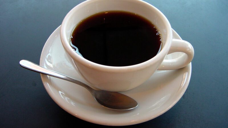 Médicos revelam que tomar café de noite causa…Ver mais