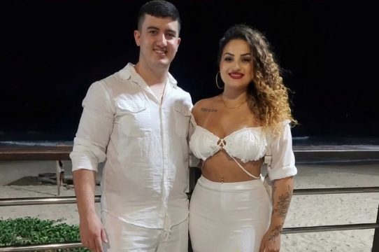 Homem mat4 esposa com várias facad4s e tira a própria vid4 após ser… Ver Mais
