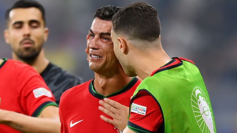 URGENT3! Após Eliminaçã0 Cristiano Ronaldo P3rde…Ver mais